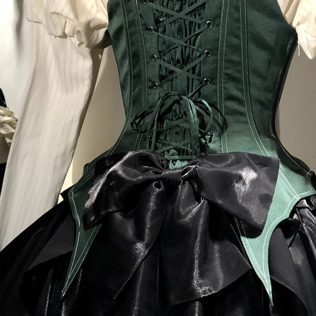 Upside-Down Curse Gothic Lolita Dress Set - LolitaEra