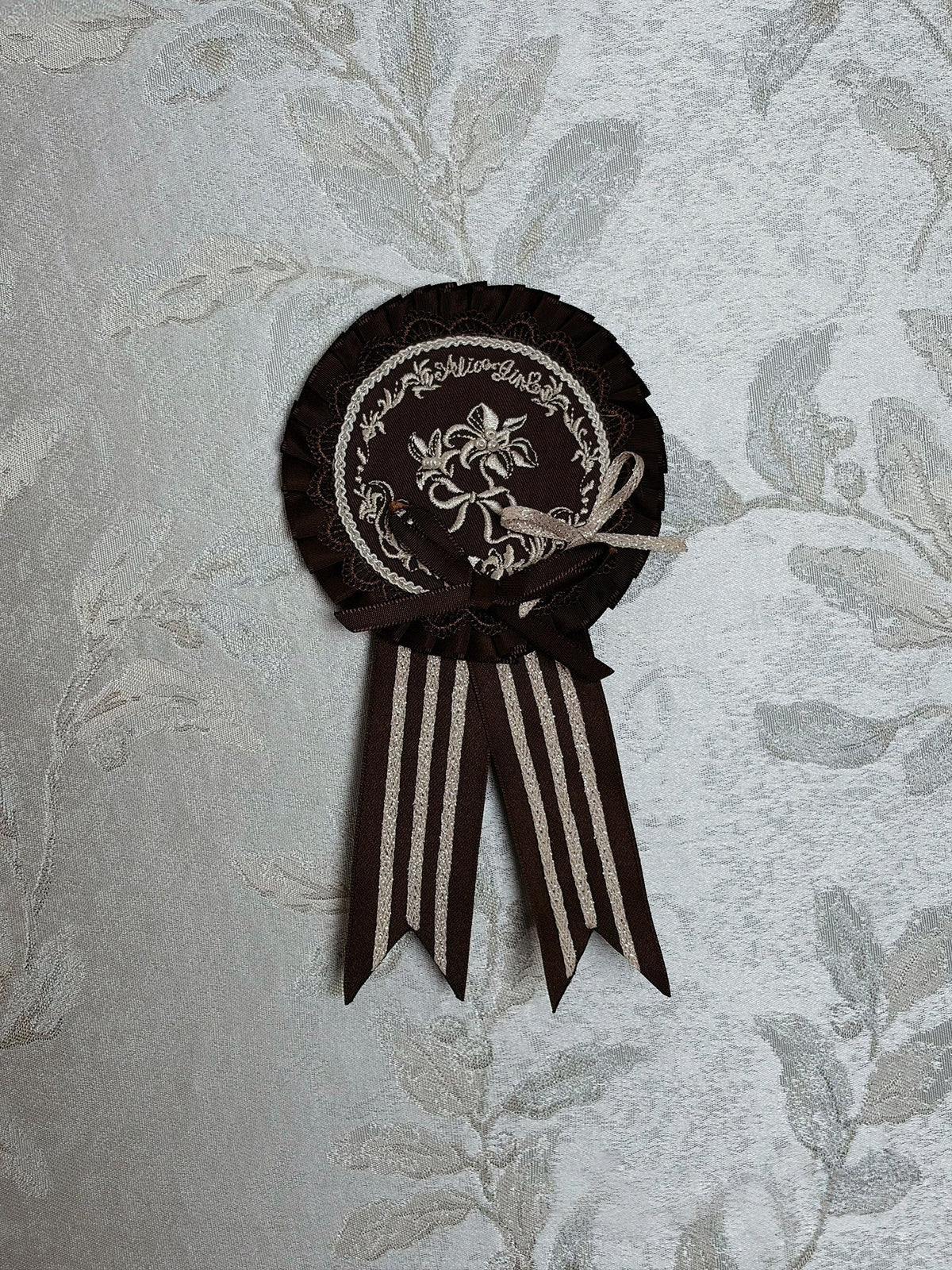 Victoria Duke Classic Lolita Hat & Embroidered Badge - LolitaEra