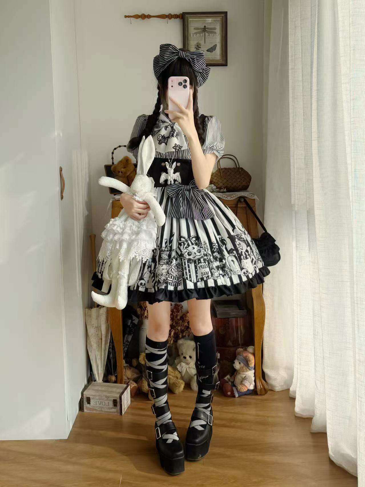 Weird Christmas Gothic Lolita JSK - LolitaEraLong Sleeve JSK Set (JSK + Blouse + Top Hat + Bows)SBlackWeird Christmas Gothic Lolita JSK